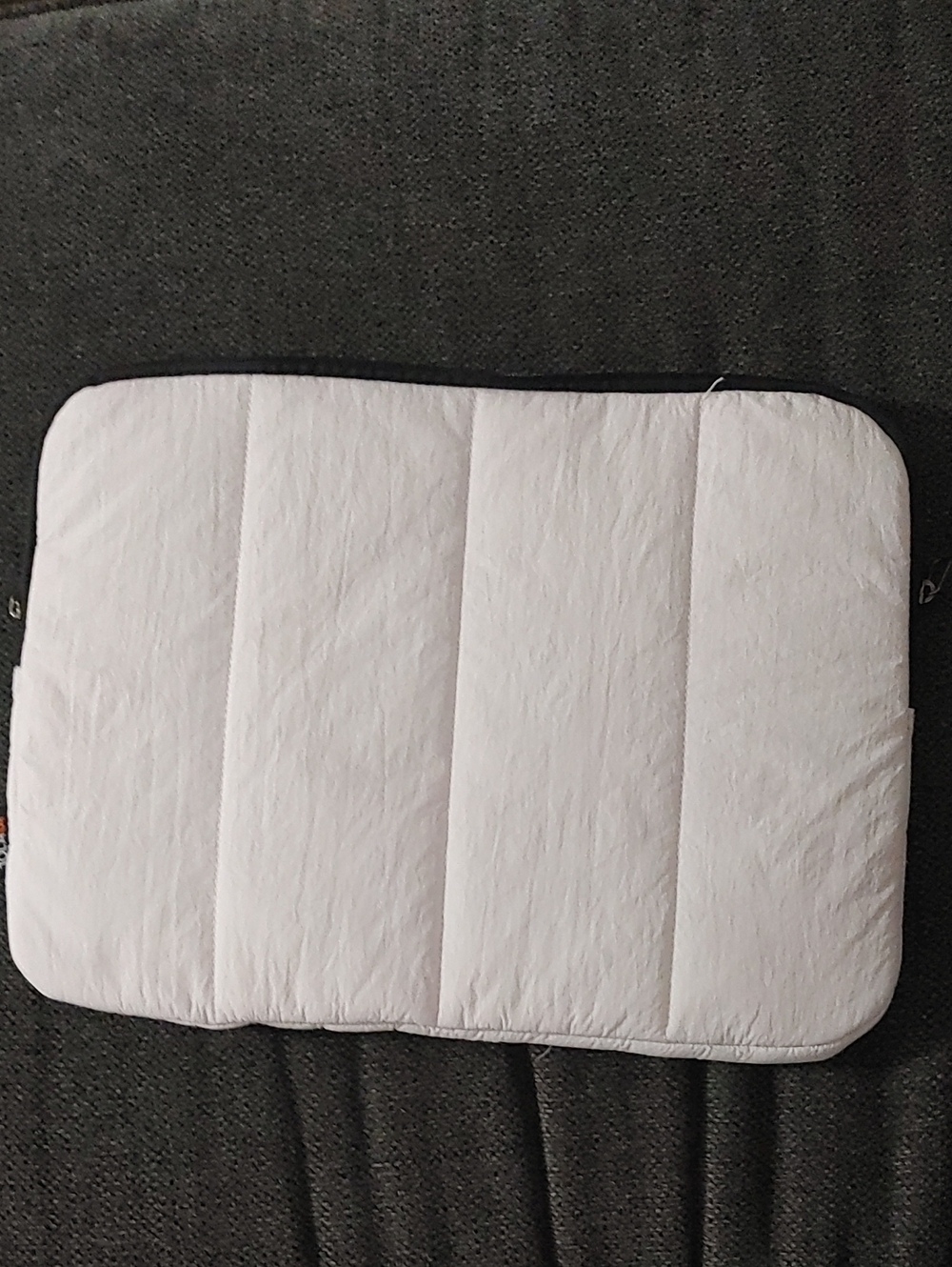 White Puffer Laptop Sleeve LIKE NEW